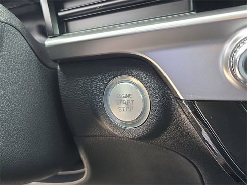 New 2025 Kia Telluride S image 31