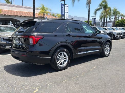 Used 2025 Ford Explorer Active RWD image 13