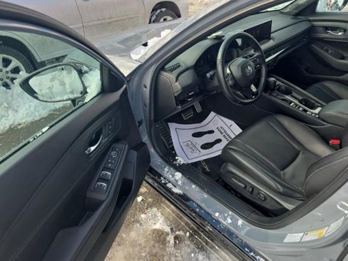 Used 2023 Honda Accord Sport image 11