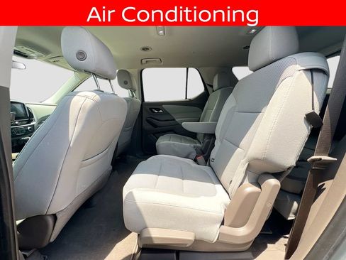 Used 2019 Chevrolet Traverse LT FWD image 19