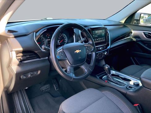 Used 2019 Chevrolet Traverse LT FWD image 18