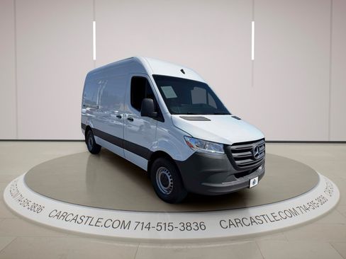 Used 2023 Mercedes-Benz Sprinter 2500 image 7