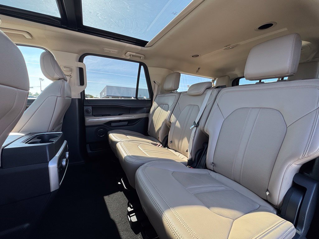 Used 2024 Ford Expedition Max Limited RWD image 20