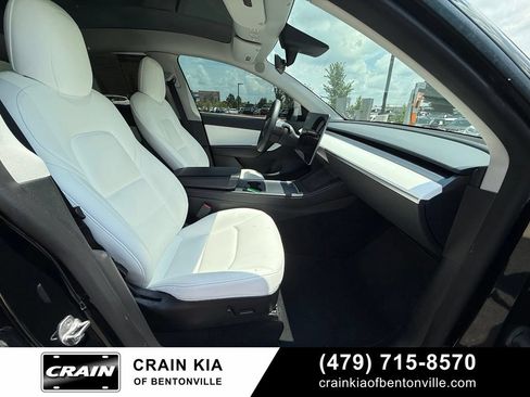 Used 2022 Tesla Model Y Performance AWD/4WD image 29