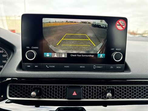 Used 2025 Honda Civic Sport image 17