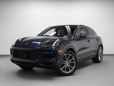 Used 2025 Porsche Cayenne Coupe AWD/4WD image 6