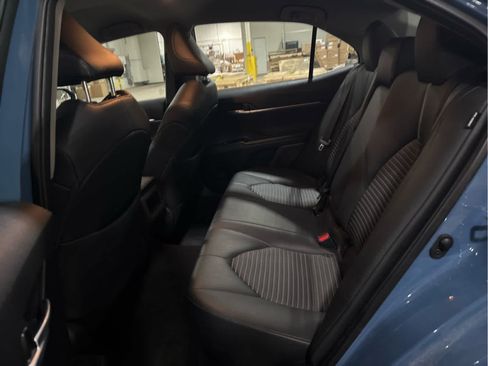 Used 2024 Toyota Camry SE image 10