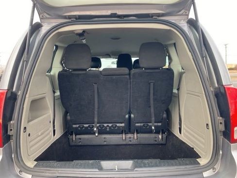 Used 2015 Dodge Grand Caravan American Value Package image 12