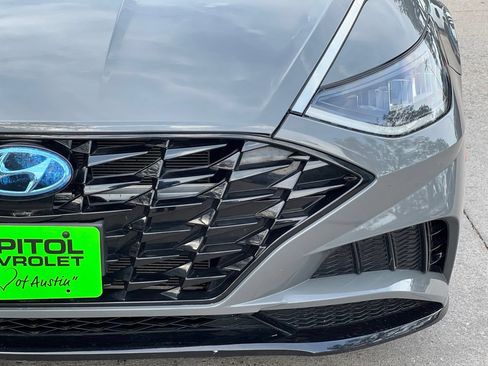 Used 2020 Hyundai Sonata SEL w/ Convenience + Sunroof Package FWD image 9