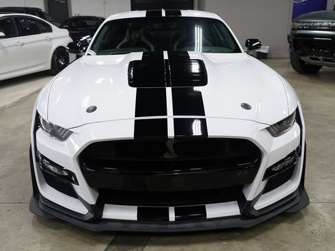 Used 2022 Ford Mustang Shelby GT500 w/ Technology Package RWD image 8