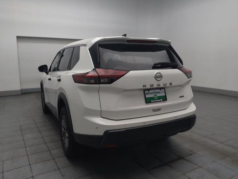 Used 2024 Nissan Rogue S AWD/4WD image 5