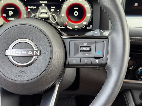 Used 2024 Nissan Rogue Platinum w/ Platinum Premium Package AWD/4WD image 22