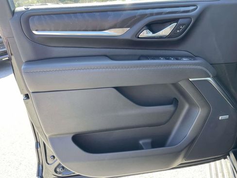 Used 2021 GMC Yukon Denali w/ Denali Ultimate Package image 16