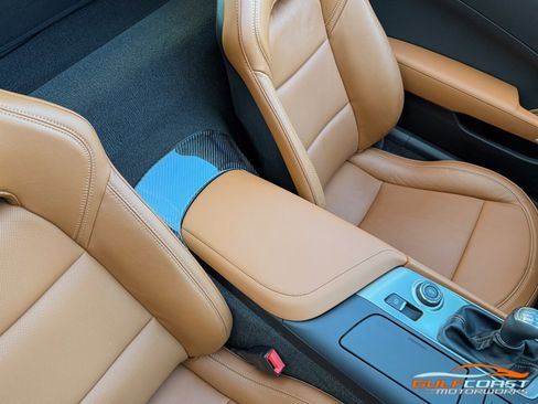 Used 2015 Chevrolet Corvette Z06 w/ 3LZ Preferred Equipment Group image 36