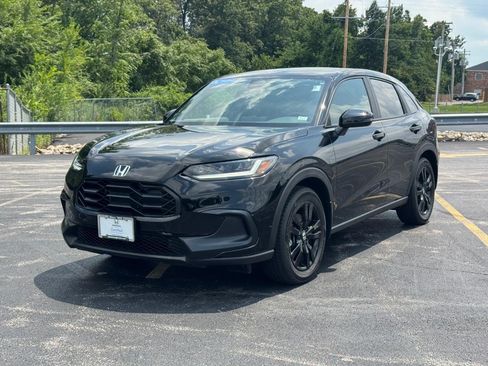 Certified 2026 Honda HR-V Sport image 9