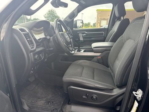 Used 2020 RAM 1500 Big Horn AWD/4WD image 12