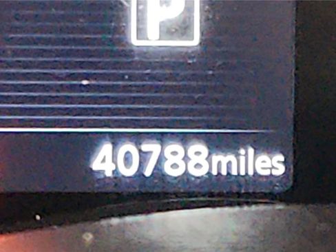 Used 2023 Nissan Kicks SV image 44