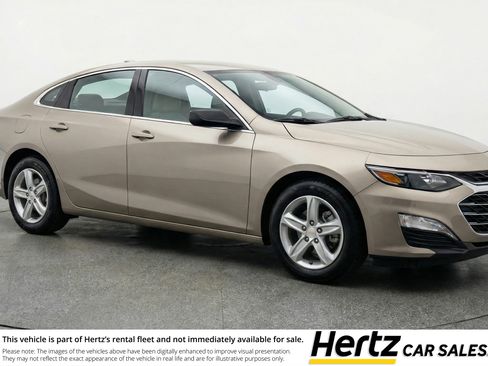 Used 2024 Chevrolet Malibu LT image 1