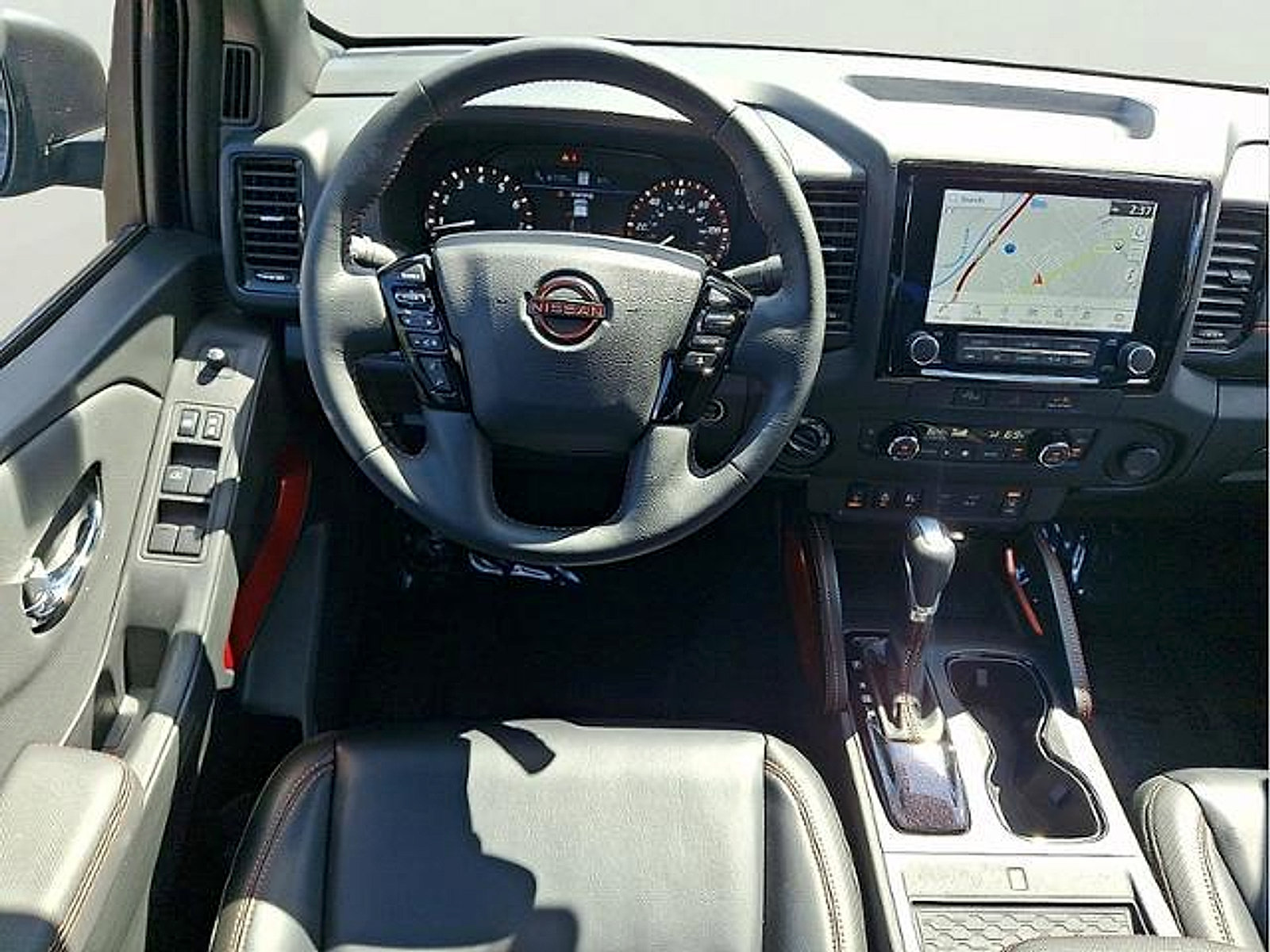 Used 2024 Nissan Frontier PRO-4X w/ Pro Premium Package AWD/4WD image 12