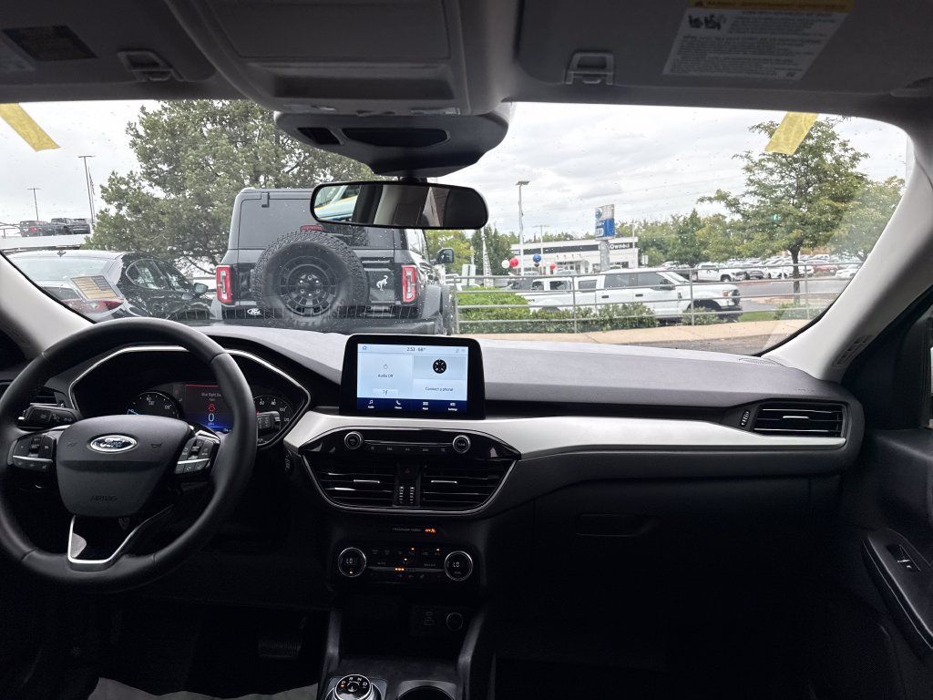 Certified 2021 Ford Escape SEL FWD image 28