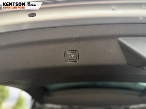 Used 2025 Chevrolet Suburban Z71 AWD/4WD image 41