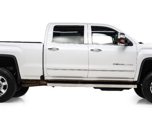Used 2018 GMC Sierra 3500 Denali w/ Duramax Plus Package image 5