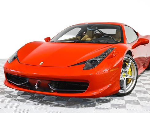 Used 2010 Ferrari 458 Italia Coupe RWD image 12