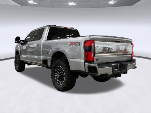 Used 2024 Ford F350 Platinum w/ FX4 Off-Road Package AWD/4WD image 3