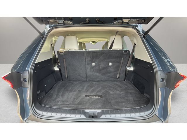Used 2024 Toyota Grand Highlander AWD Hybrid image 31