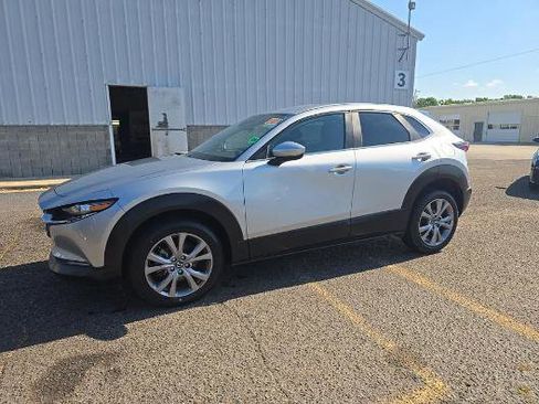 Used 2021 MAZDA CX-30 FWD 2.5 S w/ Select Package image 3