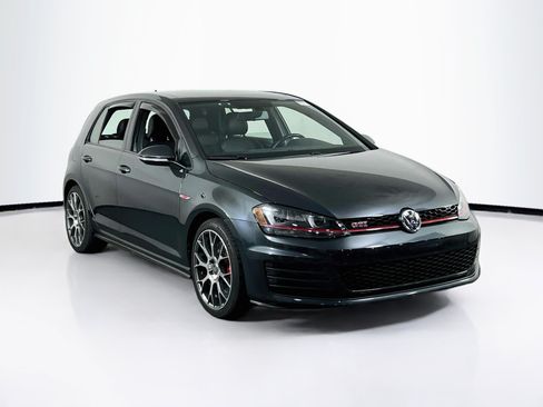 Used 2017 Volkswagen GTI SE FWD image 3