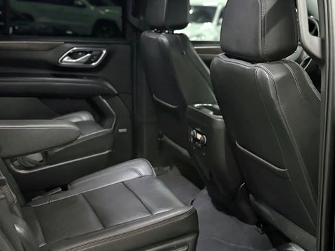 Used 2022 Chevrolet Tahoe High Country AWD/4WD image 15