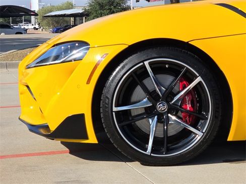 Used 2022 Toyota Supra Premium w/ Driver Assist Package image 5