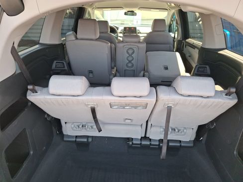 Used 2021 Honda Odyssey EX image 13