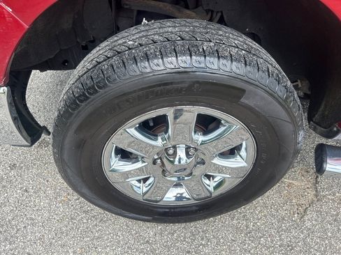 Used 2014 Ford F150 XLT w/ Equipment Group 302A Luxury AWD/4WD image 24