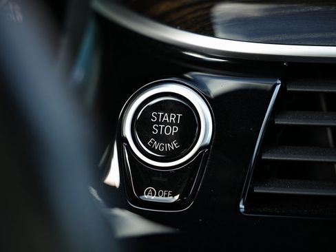 Used 2023 BMW 530i xDrive w/ Convenience Package image 37