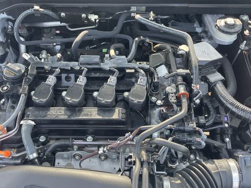 Used 2023 Honda Civic Touring image 34