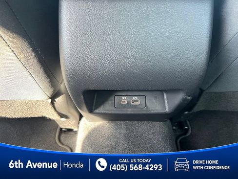 Used 2025 Nissan Altima 2.5 SV AWD/4WD image 19