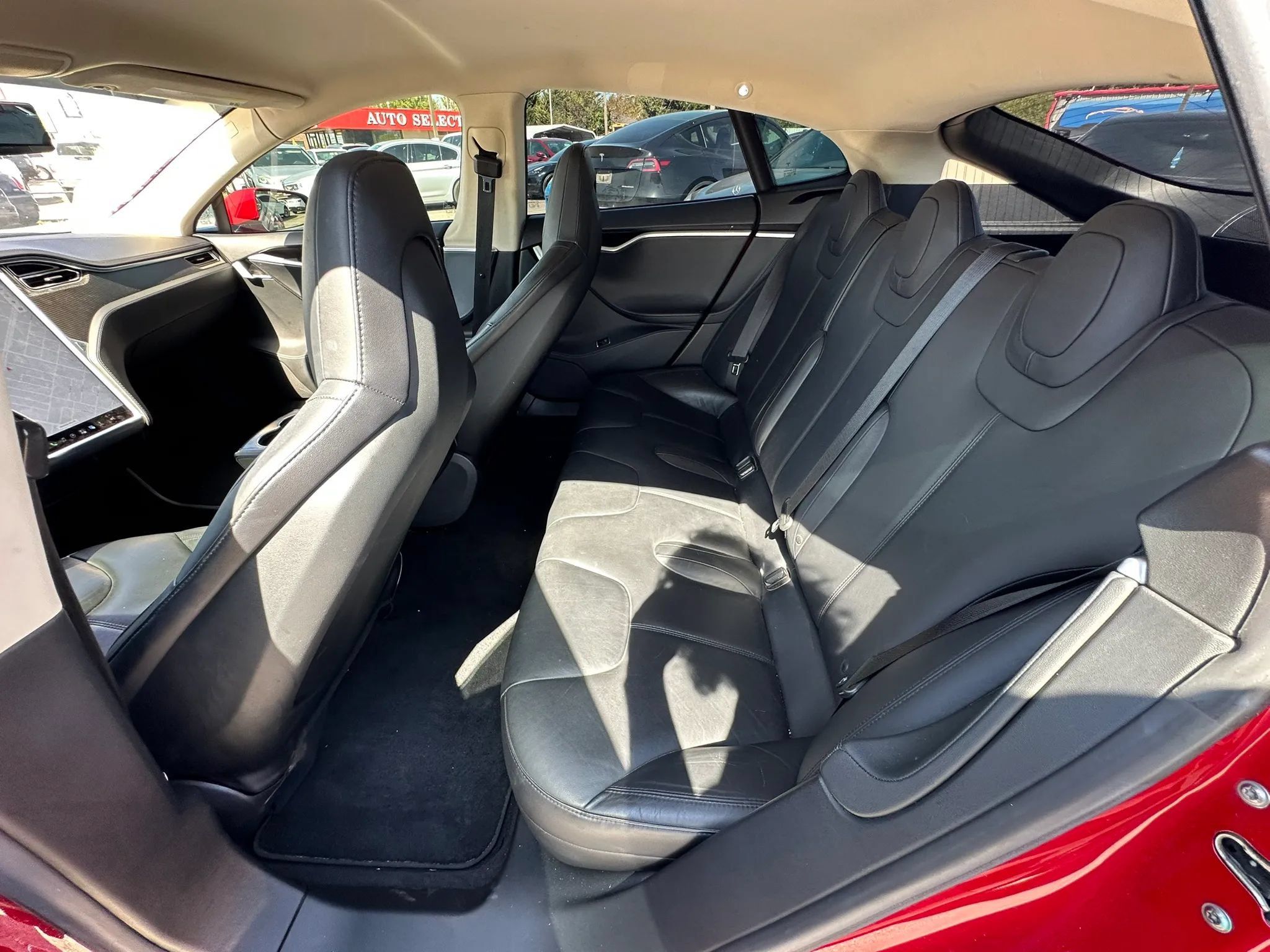 Used 2014 Tesla Model S 85 RWD image 17