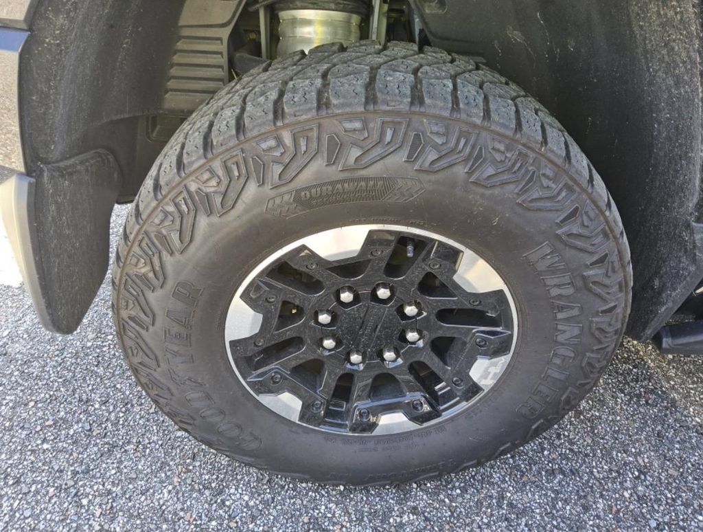 Used 2024 GMC Hummer EV 2X w/ Extreme Off-Road Package AWD/4WD image 5