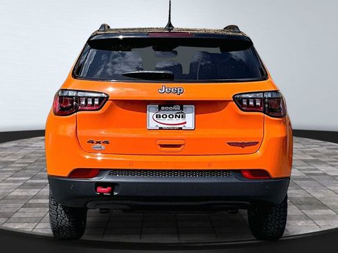 New 2026 Jeep Compass Trailhawk w/ Sun, Sound & Navigation Group AWD/4WD image 4