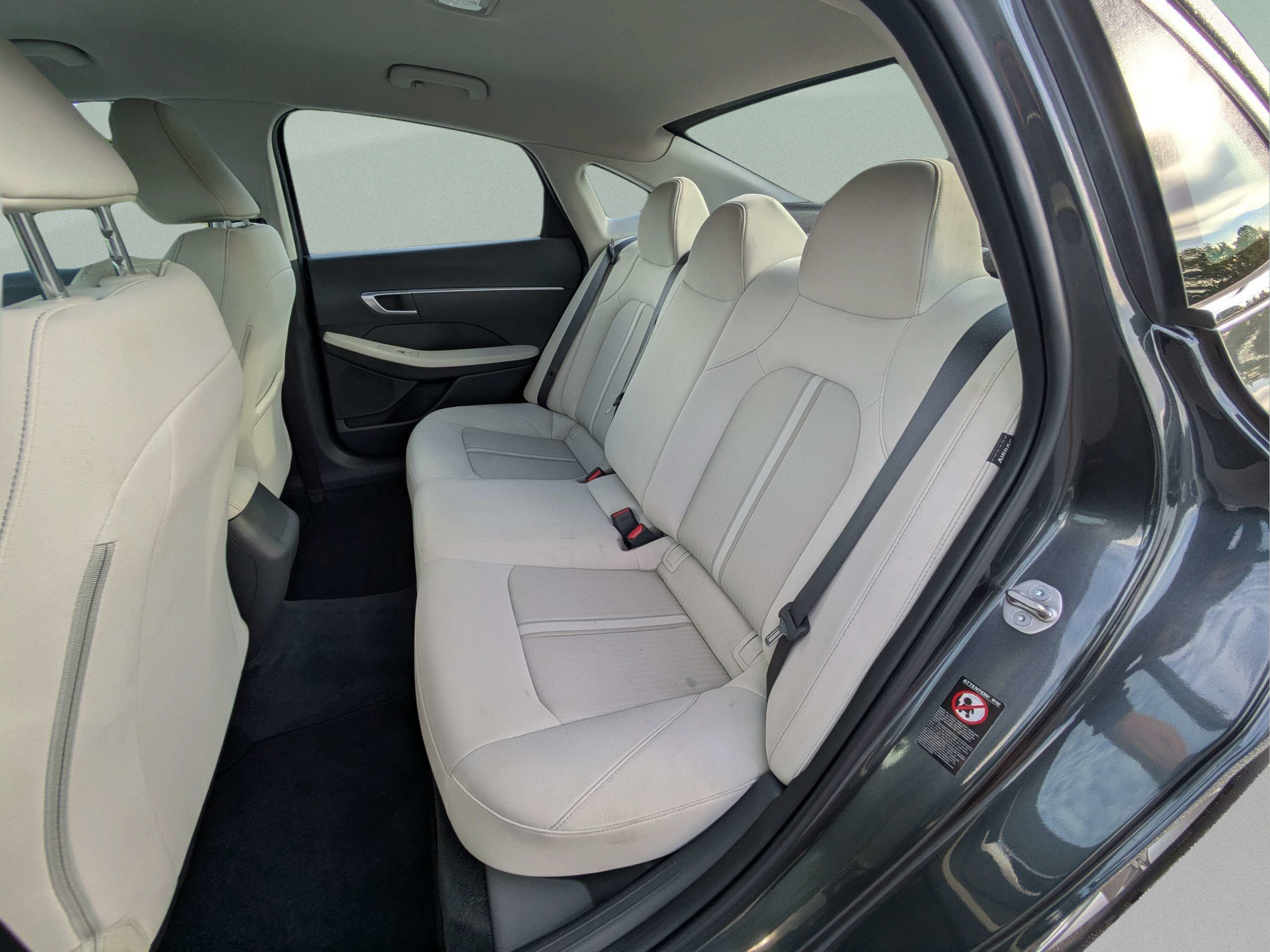Used 2023 Hyundai Sonata SE FWD image 9