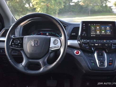 Used 2018 Honda Odyssey EX-L image 19