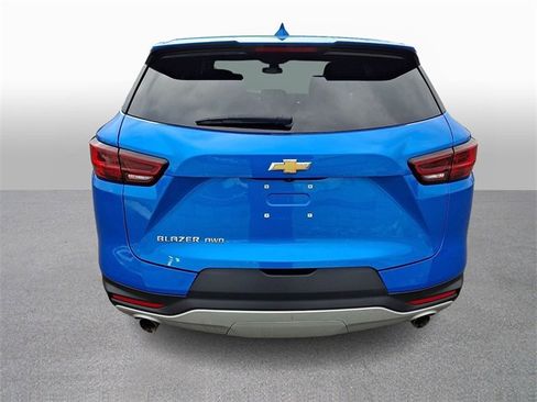 Used 2025 Chevrolet Blazer LT image 5