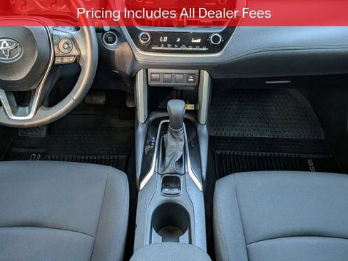 Certified 2022 Toyota Corolla Cross LE w/ Moonroof Package FWD image 20