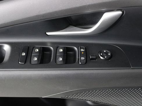Certified 2024 Hyundai Elantra SEL FWD image 23