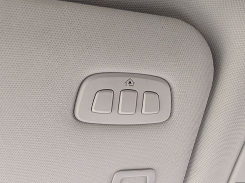 Used 2024 Lincoln Nautilus Reserve AWD/4WD image 32