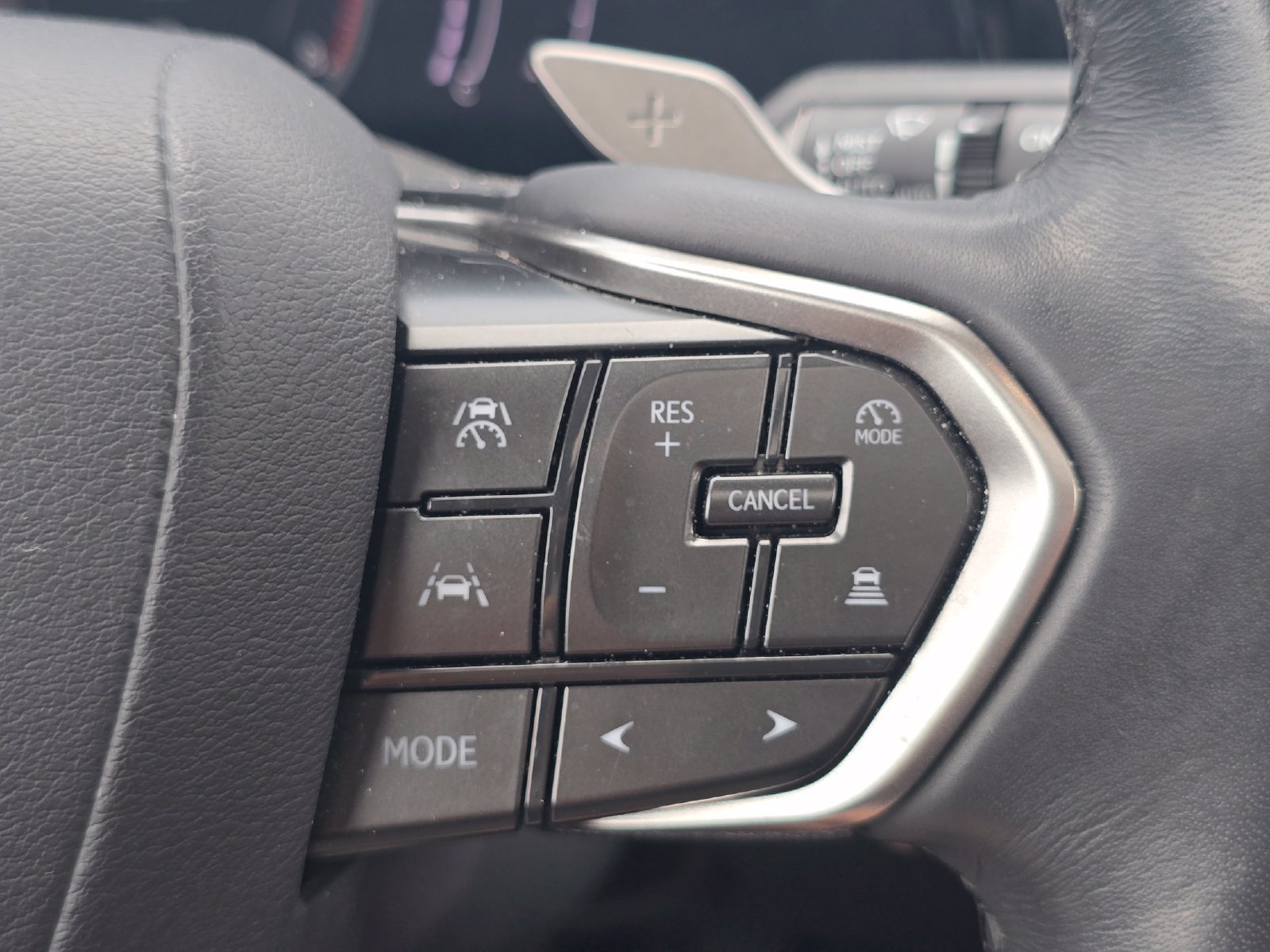 Used 2023 Lexus RX 350 Premium w/ Accessory Package AWD/4WD image 32