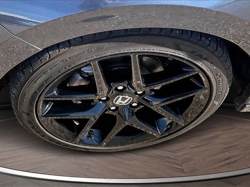 Used 2025 Honda Civic Sport image 9