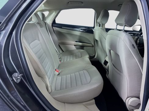 Used 2020 Ford Fusion SE w/ Fleet SE Value Package FWD image 25